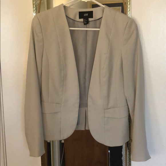 H&M Jackets & Blazers - H&m lightweight gray blazer